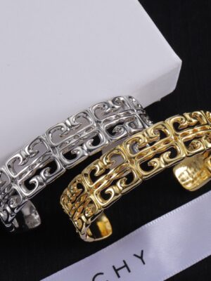 Luxury designer high end Women Bracelet